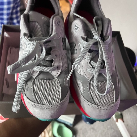 New balance - Picture 4 of 6